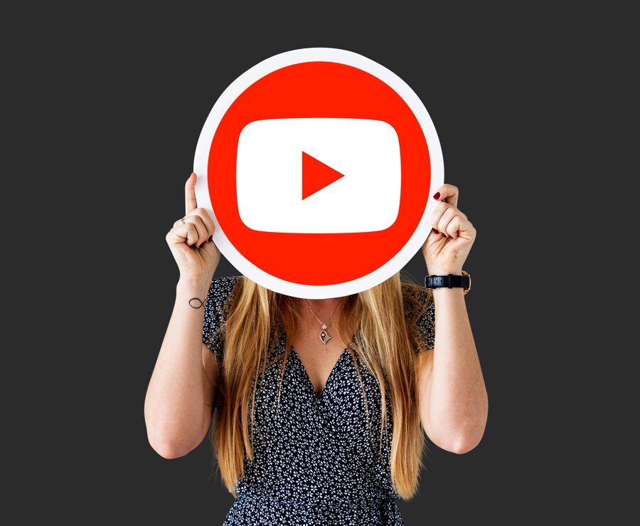 Comment devenir YouTubeur : je vous propose une formation qui vous apprend tout. 